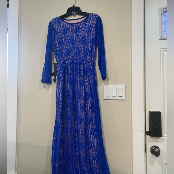 Maternity Dress - Picture 3 of 5